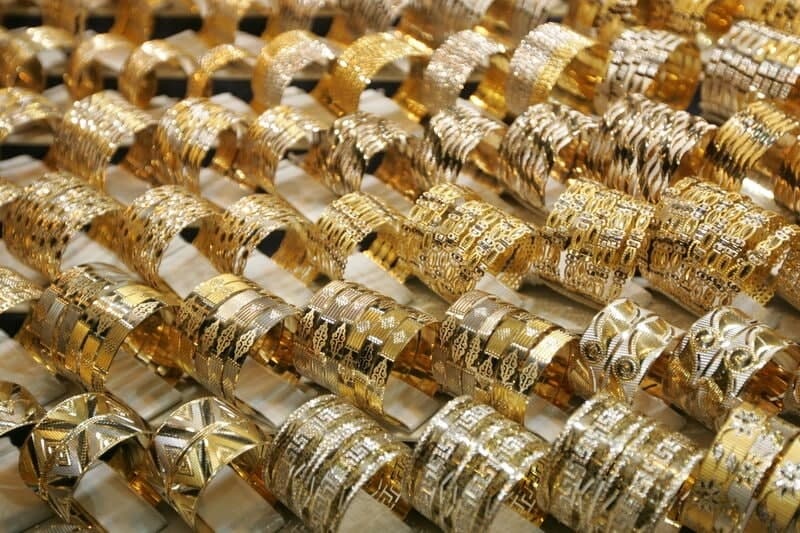 طلا روی دور ارزانی / آخرین قیمت‌ها از بازار طلا اول مرداد ماه (مثقال ۱۸ عیار، طلا گرم ۱۸ عیار)