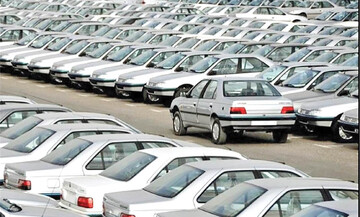 ریزش قیمت خودروهای محبوب / شاسی بلند ایران خودرو ۱۵ میلیون دیگر ارزان شد
