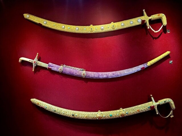 این طلا و جواهر را فقط در تهران میتوان دید + عکس