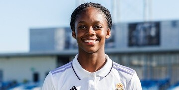 ثبت رکورد بزرگ در تاریخ فوتبال توسط دختر ۱۸ ساله