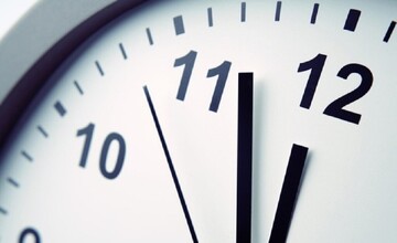 جزییات تغییرات احتمالی ساعت کاری / ۴ ساعت از زمان کار کم می‌شود