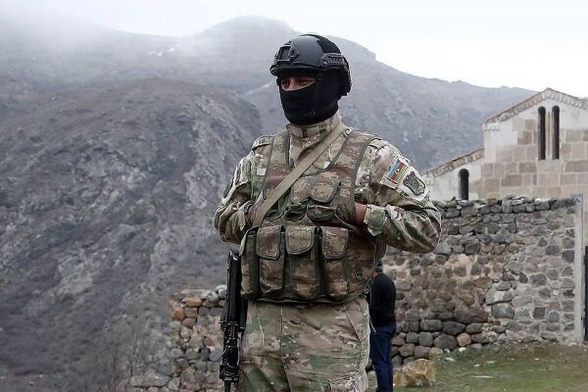 سرباز جمهوری آذربایجان خودکشی کرد