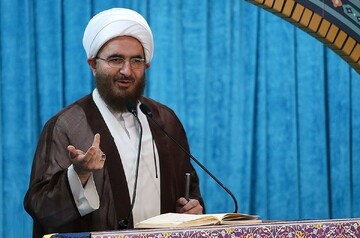 واکنش امام جمعه تهران به سفر رییسی به آمریکا؛ رییس جمهور با عزت و صلابت در برابر رسانه‌ها و ملت‌ها قرار گرفت