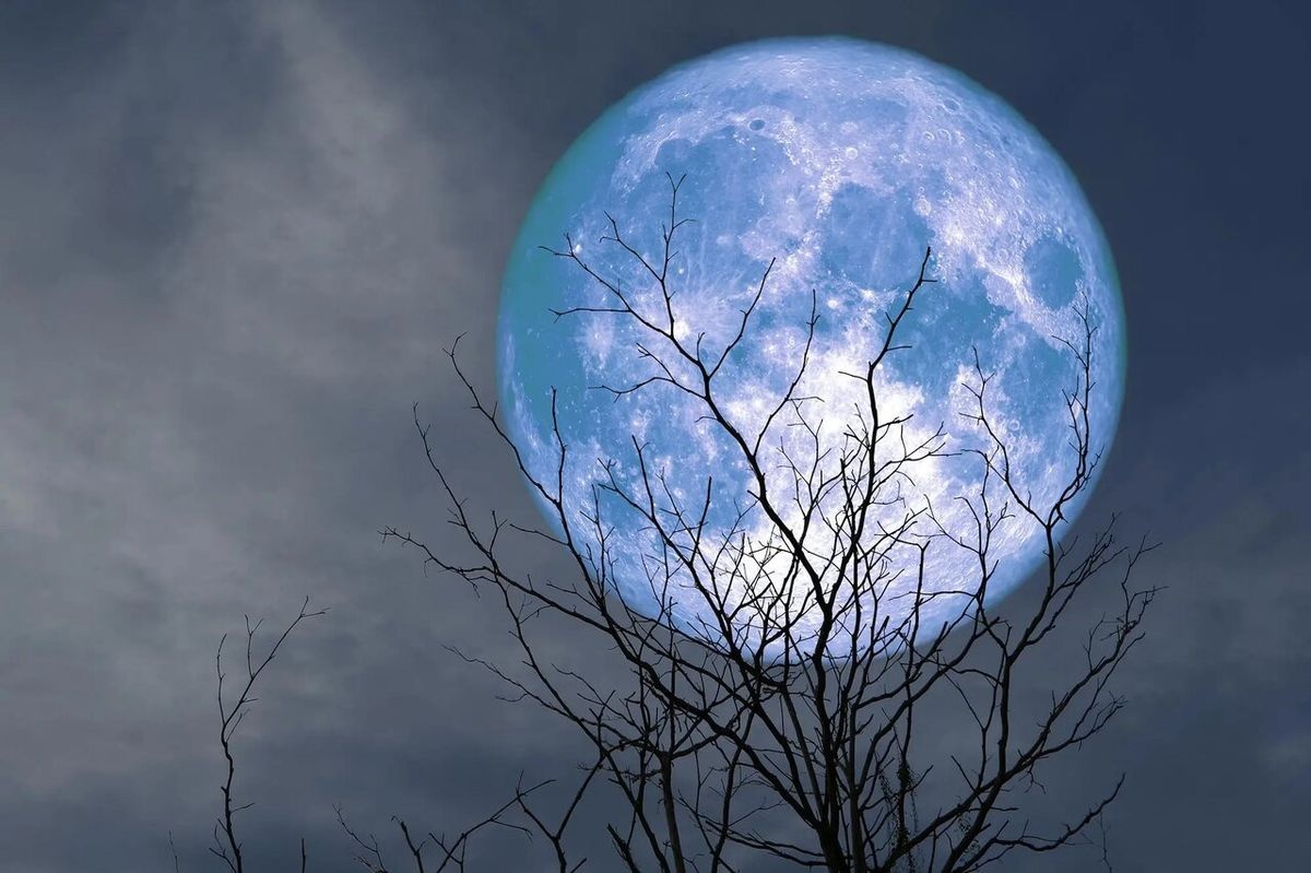 ماه امشب «آبی» می‌شود
