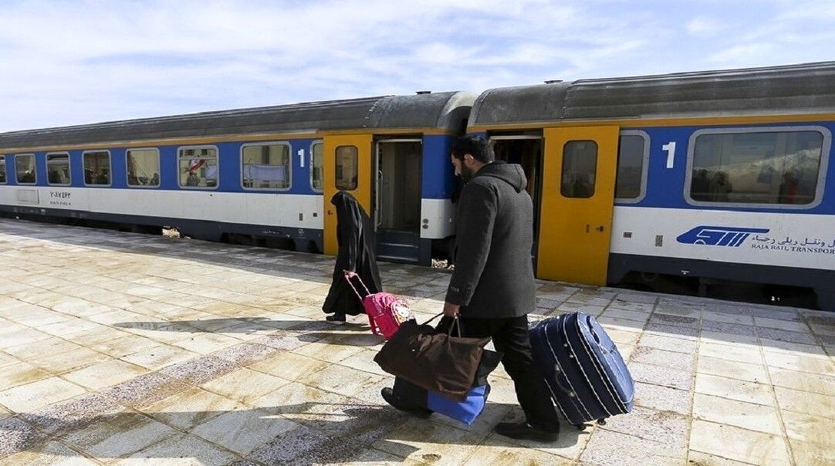 پیش‌فروش بلیت قطارهای مسافری برای مهر ماه آغاز شد