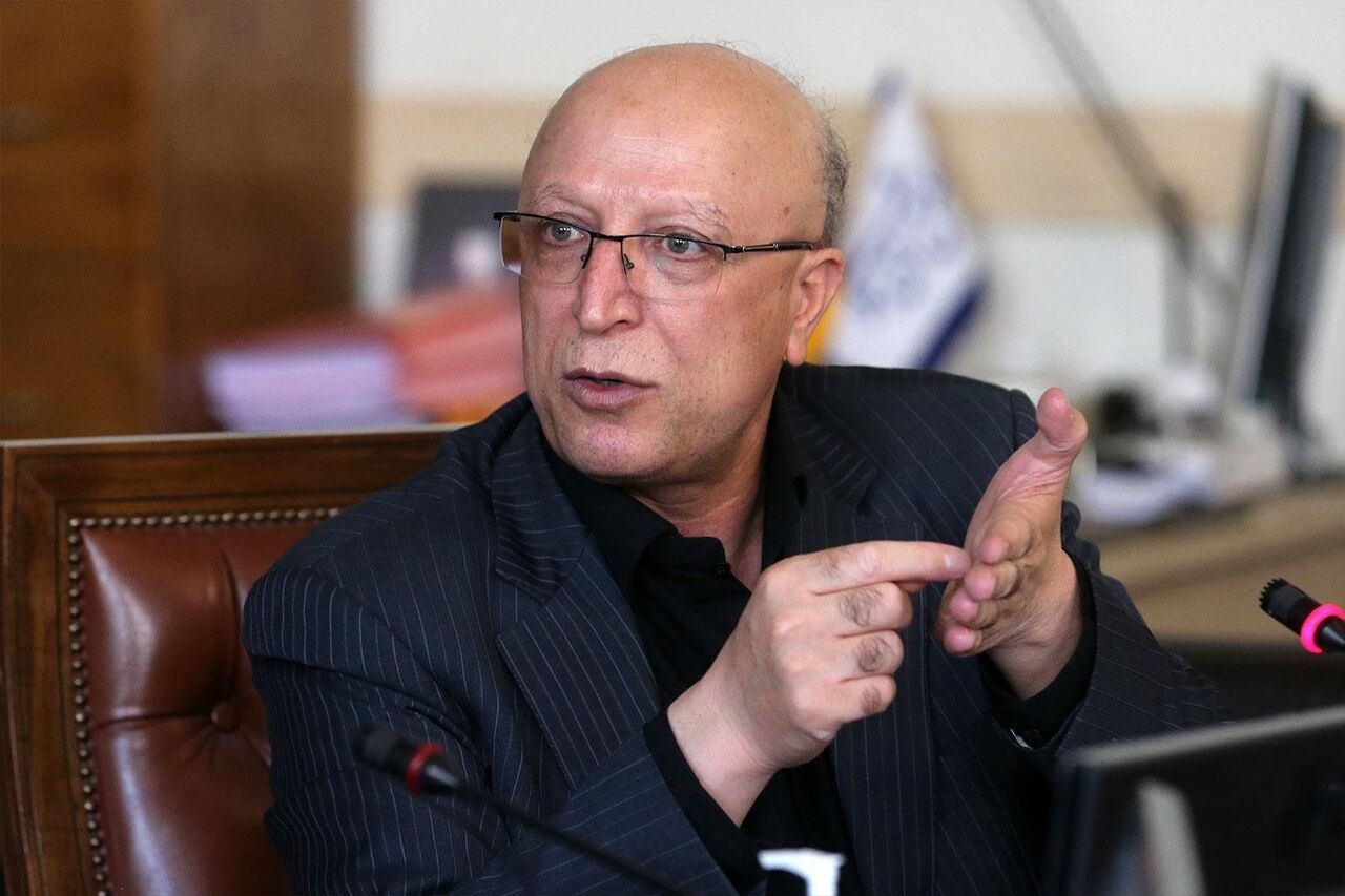 واکنش وزیر علوم به ادعای اخراج اساتید از دانشگاه‌ها