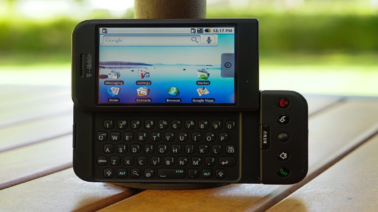 اندروید ۱۵ ساله شد / اولین گوشی اندرویدی جهان را بشناسید + عکس