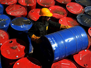 افزایش نرخ بهره قیمت نفت را کاهش داد