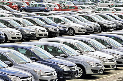 نماینده مجلس: خودروسازان به دنبال مجوز افزایش قیمت خودرو هستند