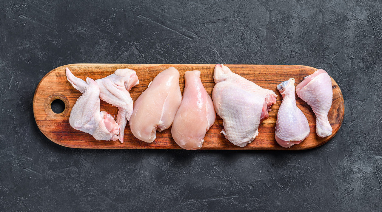 قیمت گوشت مرغ در بازار / بال مرغ ۹۰۰ گرم ۱۰۷ هزار تومان شد! + جدول