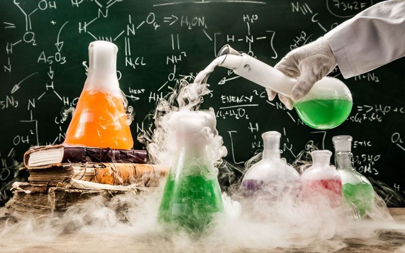 کدام گرایش شیمی بهتر است؟ آشنایی با گرایش های شیمی