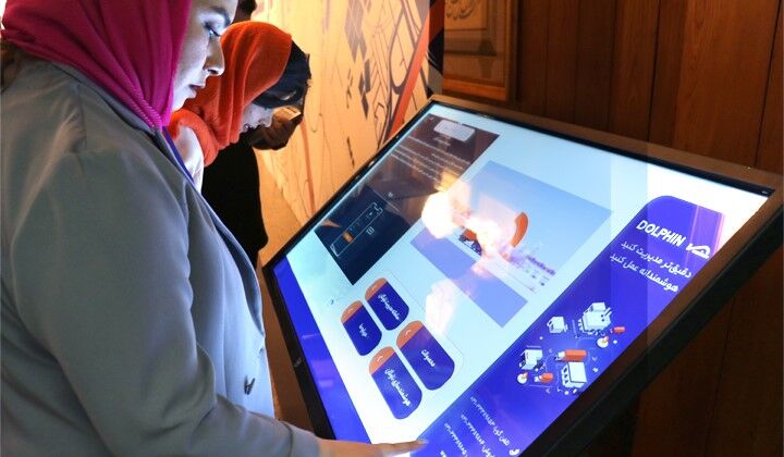 رویداد رونمایی از نوآوری‌های دلفین؛ از معرفی محصولات تا رونمایی از اولین امدادخودرو هوشمند ایران