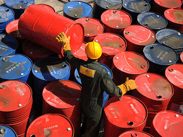 حوادث خاورمیانه قیمت نفت را افزایش داد