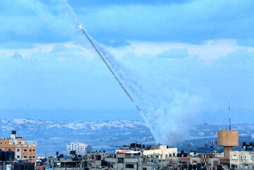 حمله موشکی حماس به فرودگاه بن‌گوریون اسرائیل + فیلم