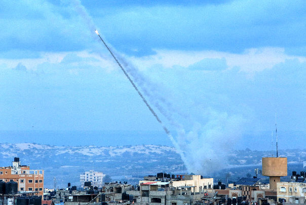حمله موشکی فلسطین به سمت تل‌آیو / آژیر خطر در اسراییل به صدا درآمد + فیلم