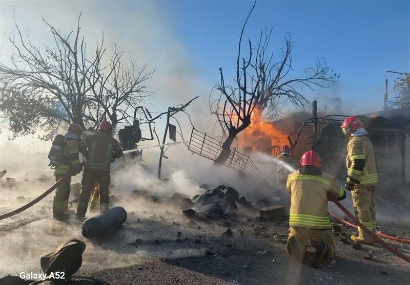 پای یک نفر پس انفجار محمدشهر در میدان ترهبار قطع شد