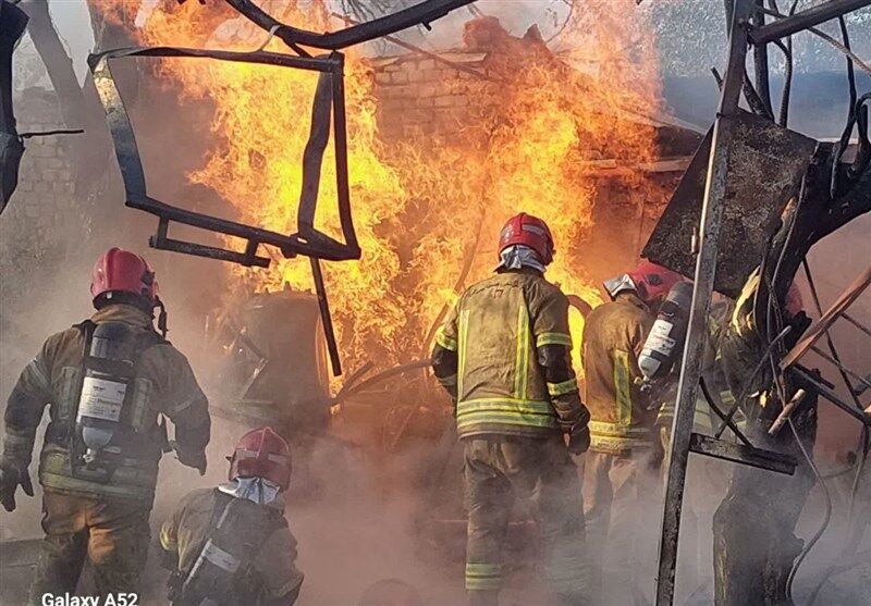 پای یک نفر پس انفجار محمدشهر در میدان ترهبار قطع شد