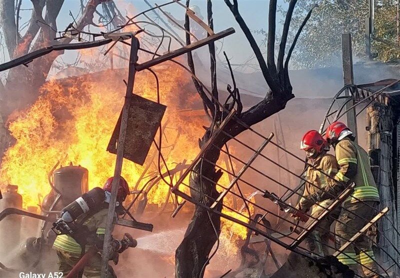 پای یک نفر پس انفجار محمدشهر در میدان ترهبار قطع شد