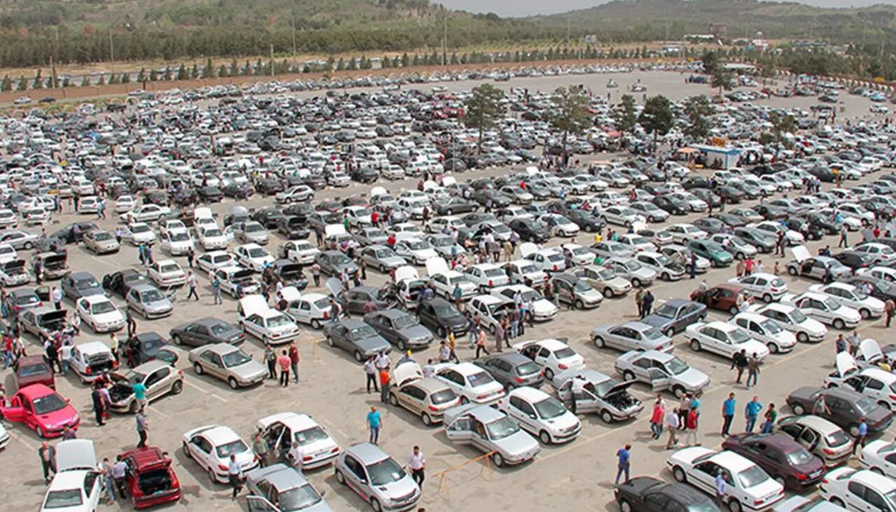 وضعیت بازار خودرو سه شنبه ۲۵ مهر / تداوم ریزش قیمت پژو پارس، سمند و شاهین