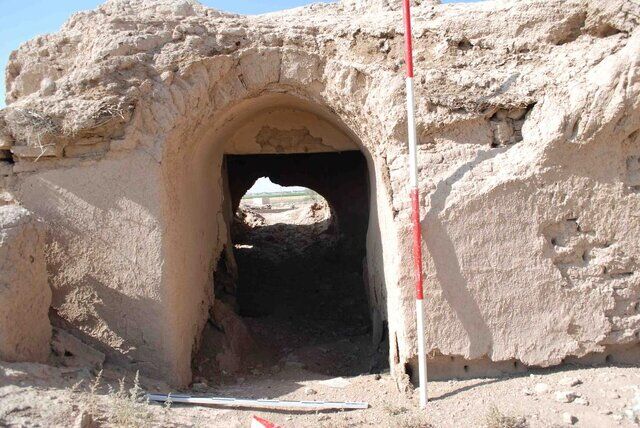 تخریب یک اثر تاریخی دوران قاجاریه در ابرکوه