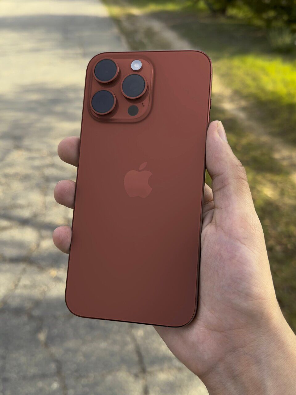 سورپرایز آیفون برای طرفداران یک رنگ خاص! + عکس