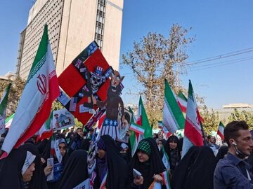 مسیرهای راهپیمایی ۱۳ آبان در سراسر آذربایجان ‌غربی اعلام شد