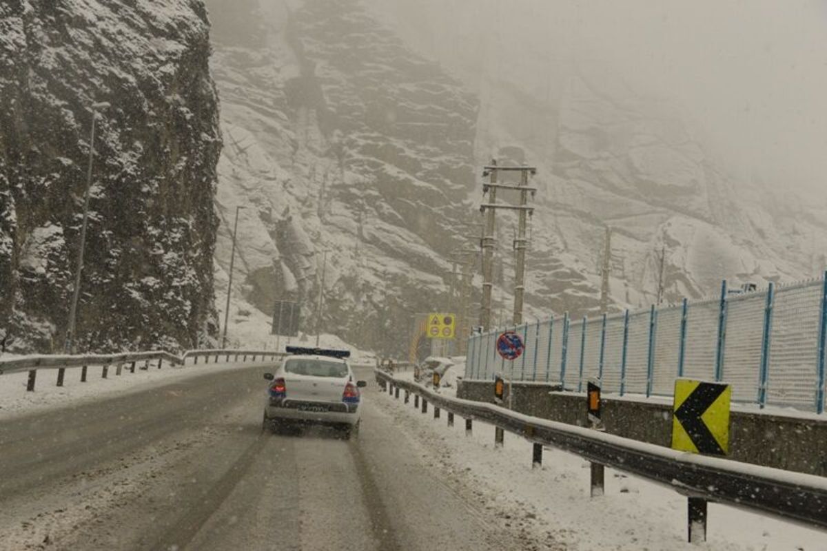 یخبندان در بام ایران و بارش برف در ارتفاعات برخی استان‌ها