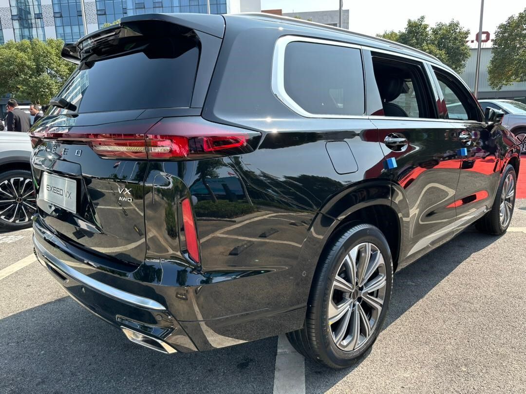 بررسی اکستریم VX مدیران خودرو؛ رقیب چینی تویوتا لندکروزر ۳۰۰ به ایران آمد