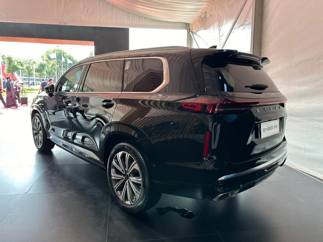 بررسی اکستریم VX مدیران خودرو؛ رقیب چینی تویوتا لندکروزر ۳۰۰ به ایران آمد