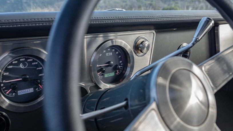 این خودروی زشت بیش از ۵۰ میلیارد تومان قیمت دارد! + عکس