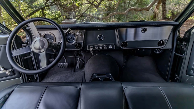 این خودروی زشت بیش از ۵۰ میلیارد تومان قیمت دارد! + عکس