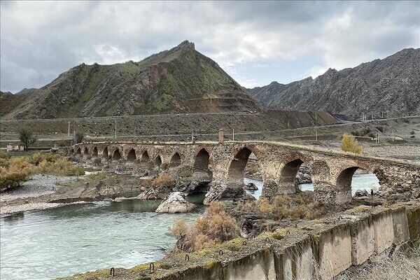 تعمیرات و نگهداری ٣۶ پروژه پل‌ بزرگ آذربایجان غربی