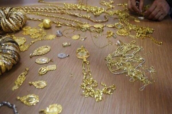 کشف نیم کیلو طلا از زوج سارق!