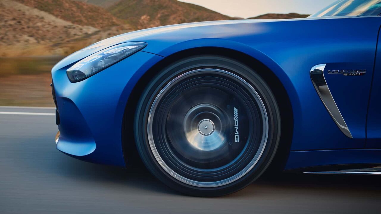 مرسدس بنز-آ ام گ جی تی۶۳ مدل ۲۰۲۴ مرسدس بنز-آ ام گ جی تی۶۳ مدل ۲۰۲۴