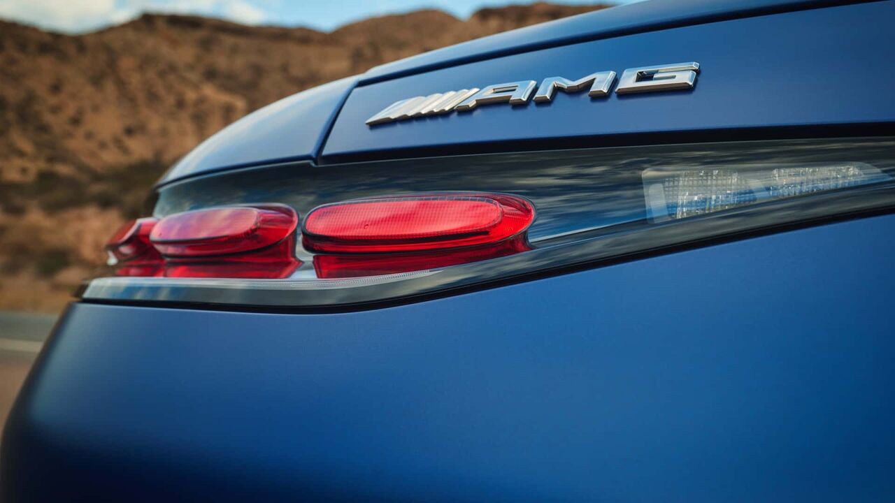 مرسدس بنز-آ ام گ جی تی۶۳ مدل ۲۰۲۴ مرسدس بنز-آ ام گ جی تی۶۳ مدل ۲۰۲۴