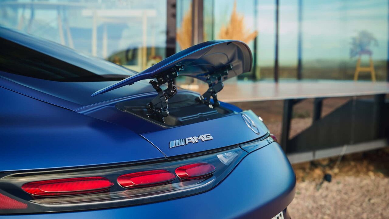 مرسدس بنز-آ ام گ جی تی۶۳ مدل ۲۰۲۴ مرسدس بنز-آ ام گ جی تی۶۳ مدل ۲۰۲۴