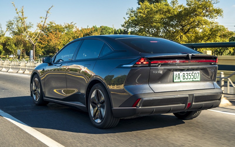 بررسی چانگان شنلن SLO3 رقیب تسلا در سبد سایپا