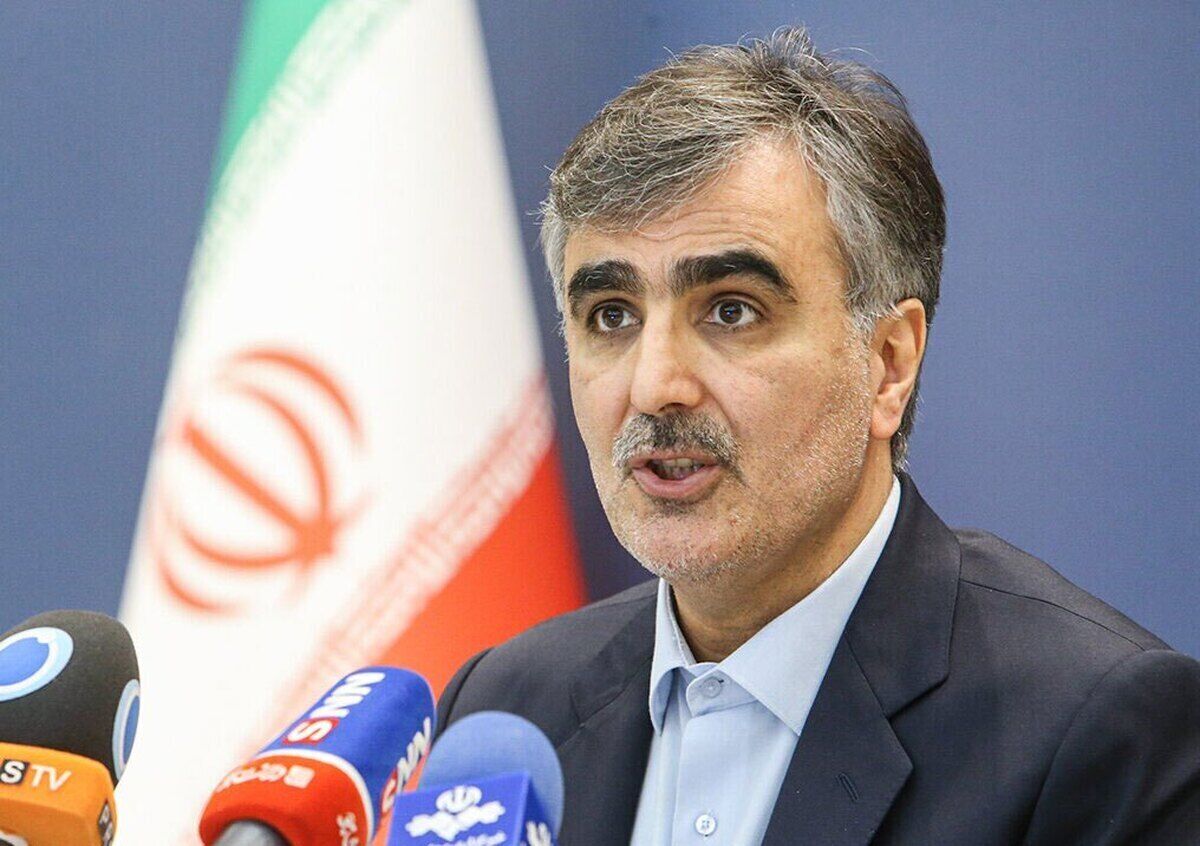 فرزین: بزودی ریال آفشور راهاندازی میشود فرزین: بزودی ریال آفشور راهاندازی میشود