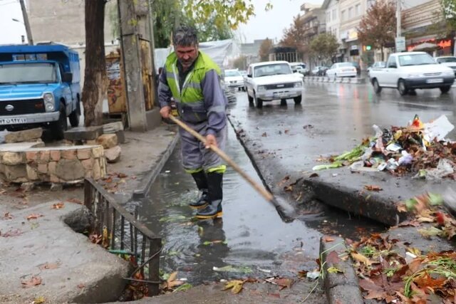 سرگردانی آب‌ها در خیابان‌های ارومیه!