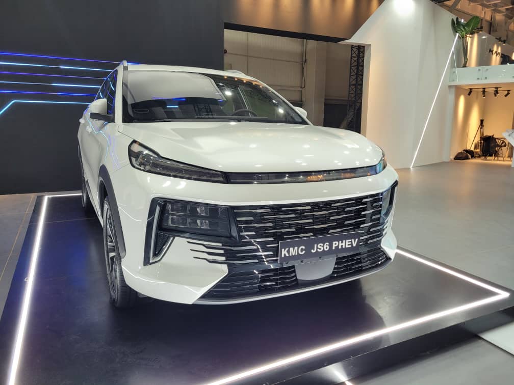 معرفی کی ام سی JS۶ کرمان موتور