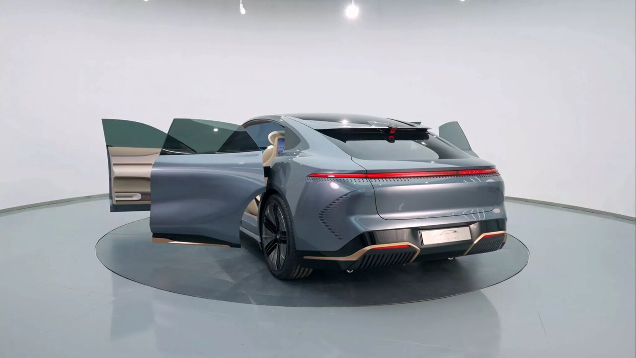 خودروی شگفتانگیز چینی / این ماشین یک جت شخصی است! + عکس