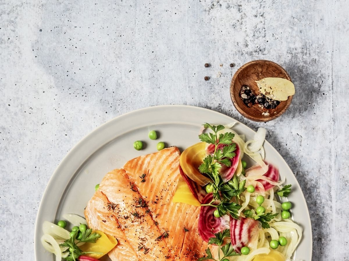 مشاوره تغذیهای برای سلامت دوره قاعدگی؛ ارتباط رژیم غذایی با قاعدگی