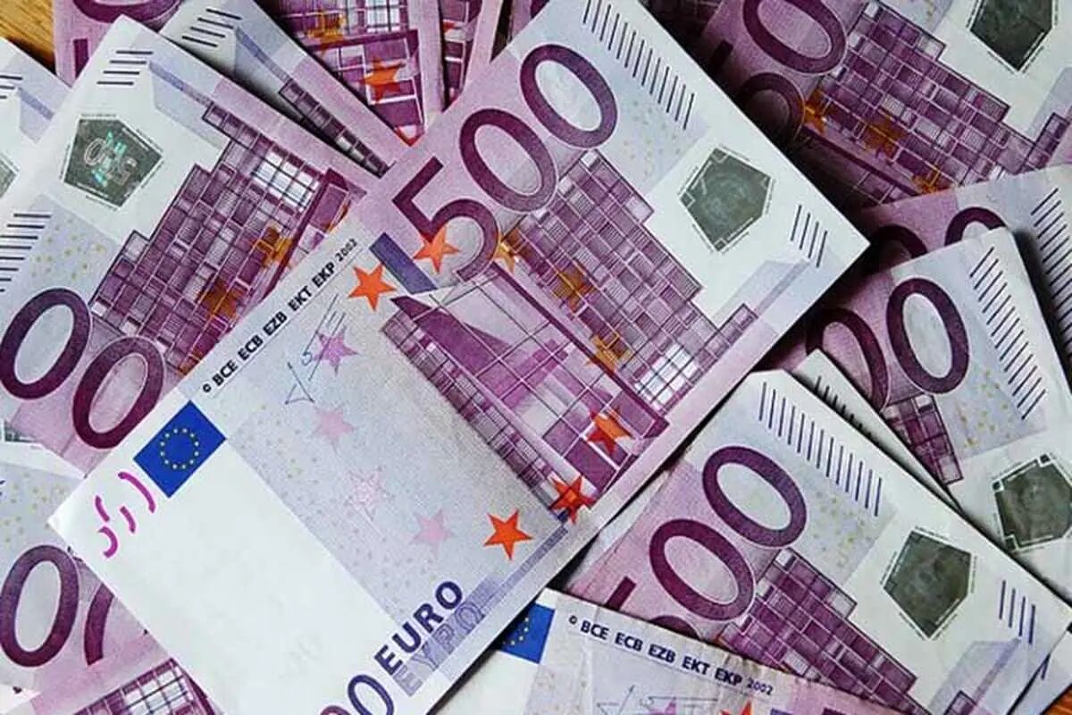 قیمت یورو امروز ۱۹ دی ماه ۱۴۰۲ در بازار