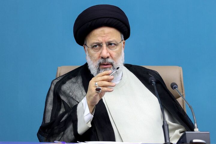 رئیسی: جوانان و مردم ما تصمیم گرفته‌اند تهدیدها را به فرصت‌ها تبدیل کنند + فیلم