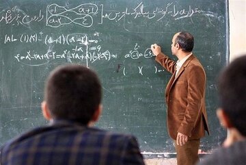 احکام استخدامی ۴ هزار معلم جدید صادر شد