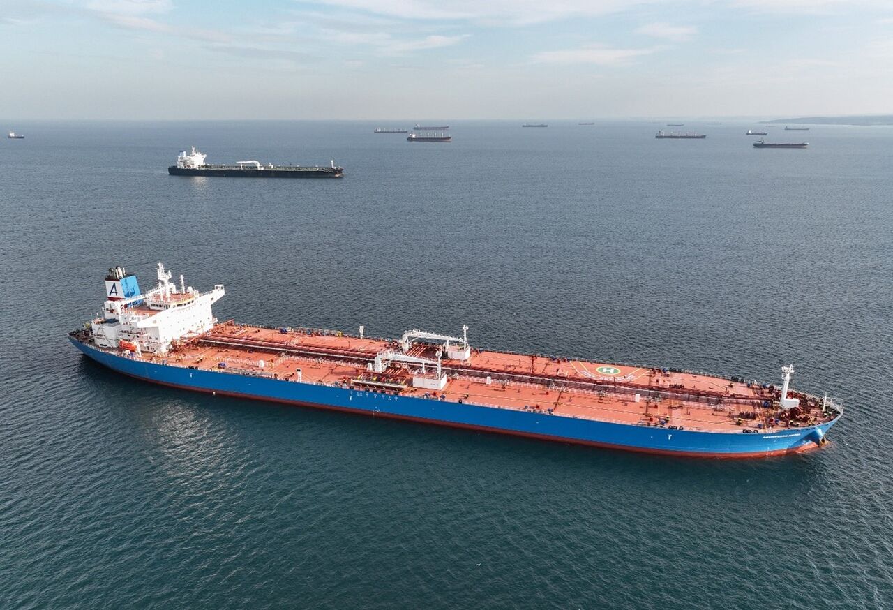 افزایش یک درصدی قیمت نفت در پی حمله به یک نفت‌کش در دریای سرخ