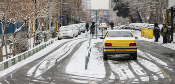 برف شدید در تبریز + فیلم