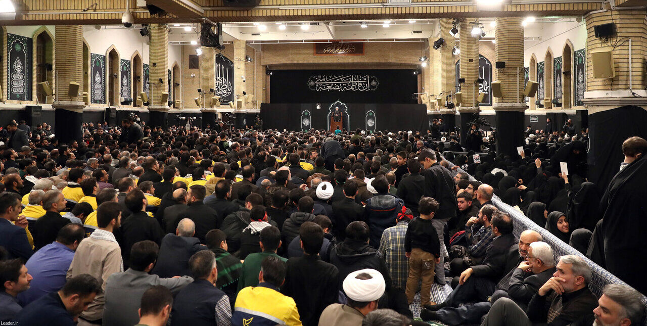 آخرین شب مراسم عزاداری حضرت فاطمه (س) با حضور رهبر معظم انقلاب + عکس