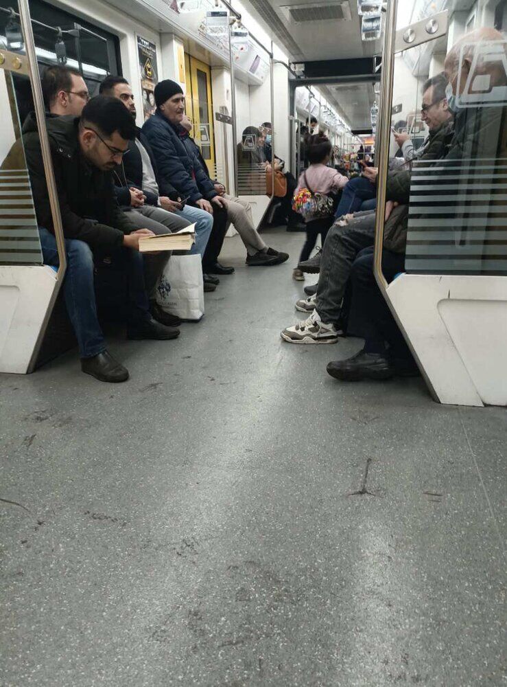 عکس جگرسوز از مترو تهران
