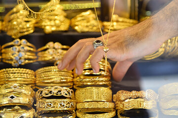 خرید انگشتر و النگوی طلا مالیات دارد؟
